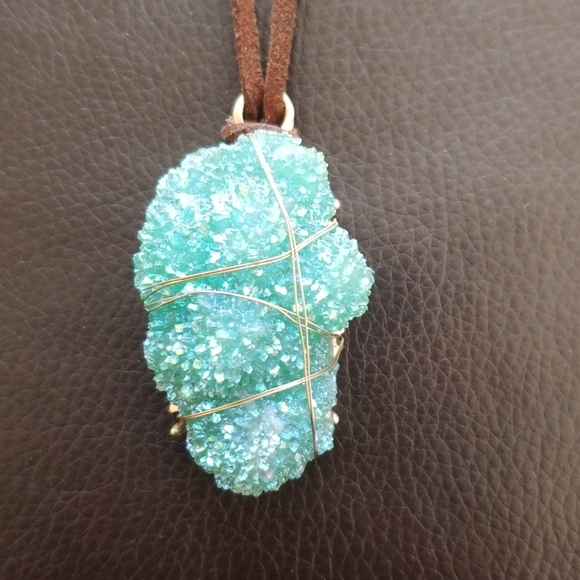 Necklace - Picture 2 of 3